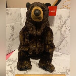 NWT, FAO SCHWARZ Black/Brown Bear Inch Plush TOYS-R-US 2015 Grizzly Bear